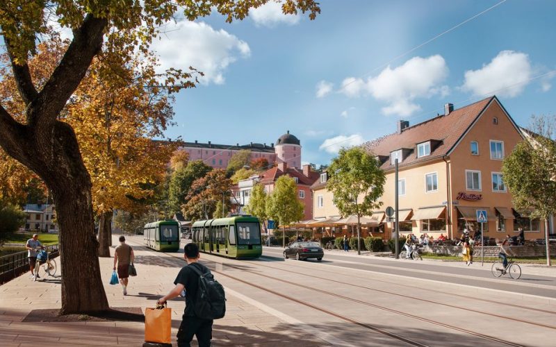 Grönt ljus för Uppsalas spårvägsprojekt: Full fart framåt efter kommunfullmäktiges beslut