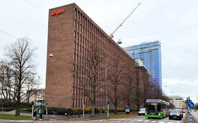 Eon-huset i Malmö genomgår en omvälvande förvandling för att integrera bostäder och centrumlokaler